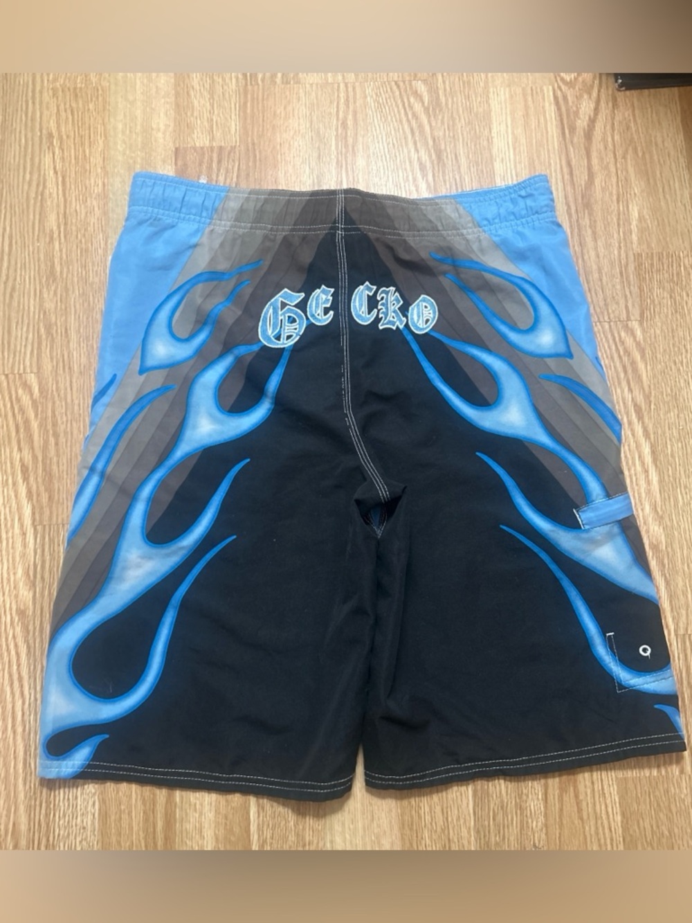 Gecko Hawaii Blue Flame Men's Board Shorts